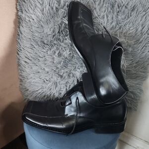 Steve Madden Black Leather Oxfords